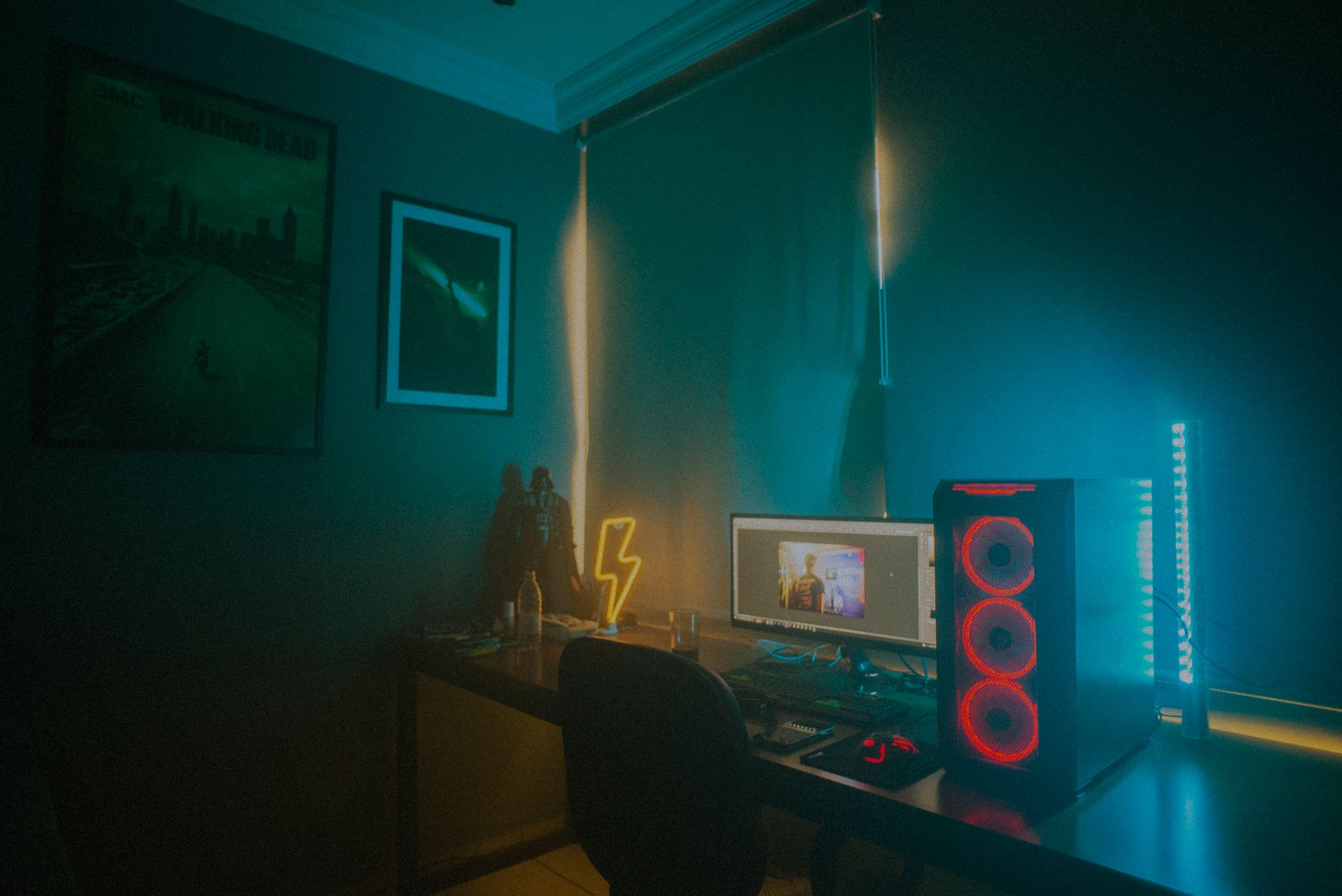 Gaming room Setup Neon